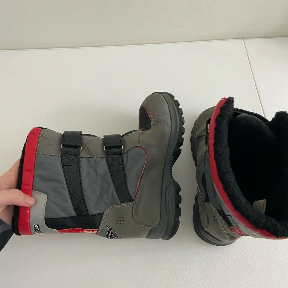 Cars Boy’s lightning McQueen insulated Velcro snow boots size‎ 3